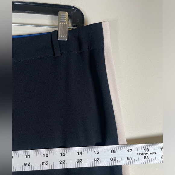 Aritzia Wilfred Alara Color Block Trouser Pants Black Burgundy Crepe Womens 4 - Picture 8 of 13